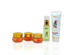 東方古韻五合一嫩膚養(yǎng)顏組合-- 廣西南寧市護膚精品化妝品公司銷售部