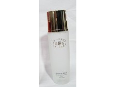 芮薇水凝保濕爽膚水，芮薇化妝品-- 廣西南寧市護(hù)膚精品化妝品公司銷售部