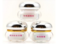 正品花韻雪肌霜三合一，白里透紅花韻雪肌霜-- 廣西南寧市護(hù)膚精品化妝品公司銷售部