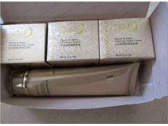 花月顏凈透美白四件套組合|正品包郵-- 廣西南寧市護(hù)膚精品化妝品公司銷售部