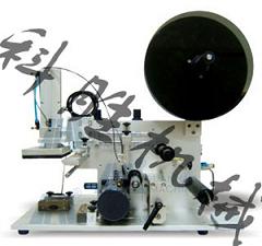 承德科勝半自動(dòng)方瓶貼標(biāo)機(jī)|罐頭瓶貼標(biāo)機(jī)|河北貼標(biāo)機(jī)-- 石家莊科勝包裝機(jī)有限公司