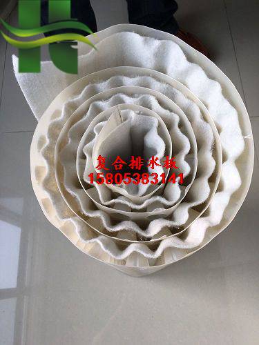 天津復(fù)合排水板廠家“一體排水板”-- 泰安市程源排水工程材料有限公司