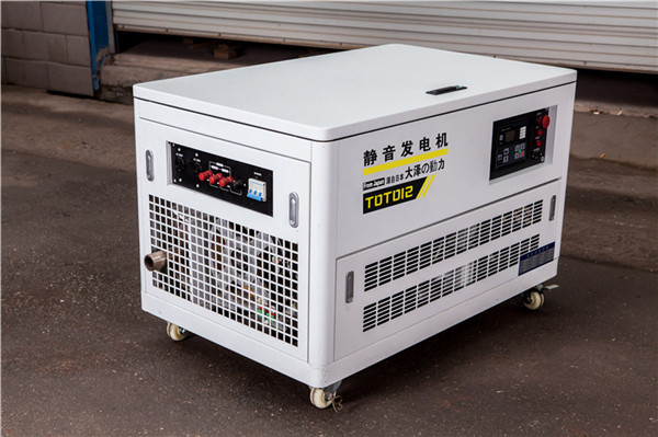 四缸水冷12kw靜音汽油發(fā)電機(jī)TOTO12-- 上海豹羅實(shí)業(yè)有限公司