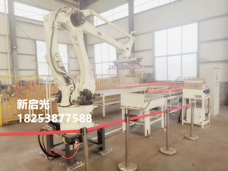 自動碼垛機(jī)器人的優(yōu)勢-- 山東新啟光智能裝備有限公司