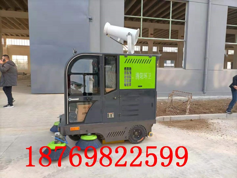 小區(qū)選擇駕駛電動掃地車的原因-- 山東昊宇自動化設(shè)備有限公司