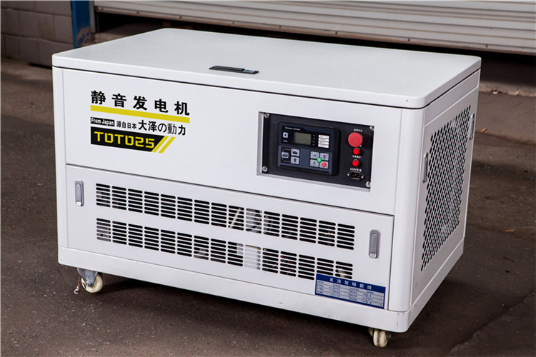 25kw汽油發(fā)電機(jī)介紹-- 東明縣張梁機(jī)電設(shè)備經(jīng)銷(xiāo)部