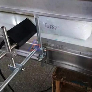 包裝袋打碼機(jī) 碼垛機(jī)流水線大字符噴
